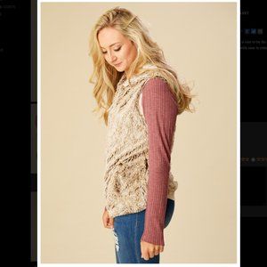 Altar's State| Fluffy Teddy Vest